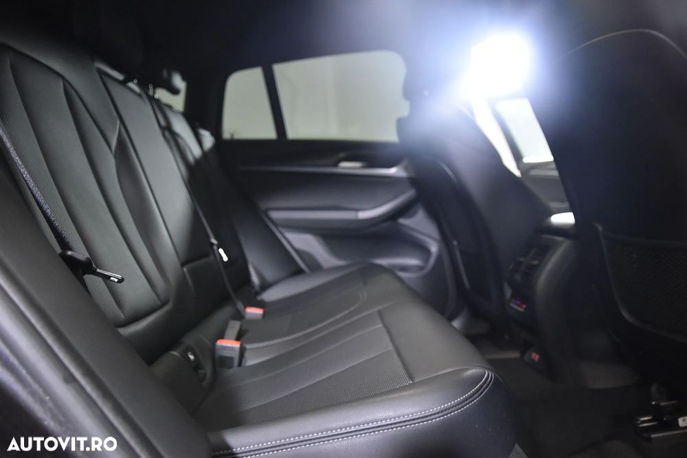 BMW X4 xDrive20d AT MHEV - 13