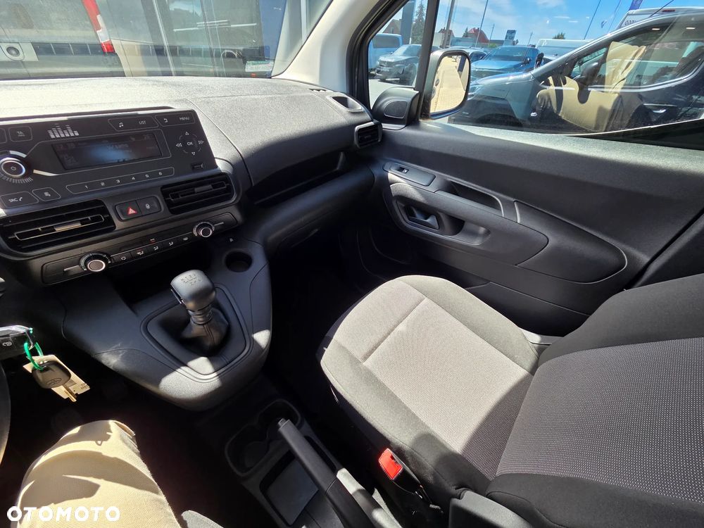 Toyota Proace City Verso 1.2 D-4T Business - 16
