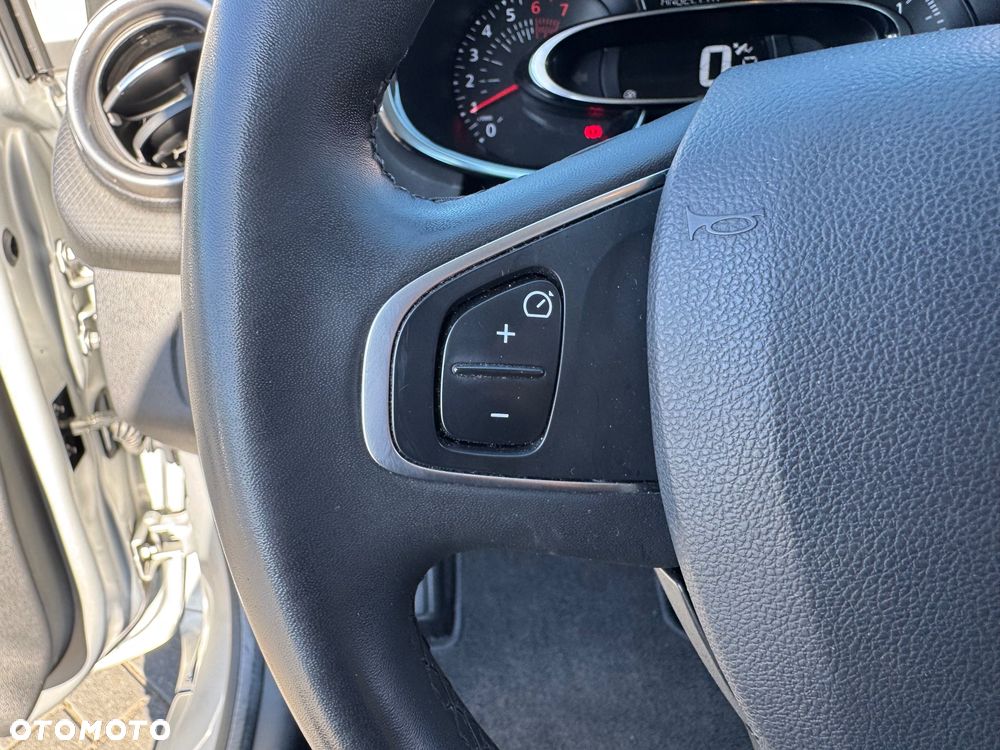Renault Clio 1.2 Energy TCe Limited 2018 EDC - 18