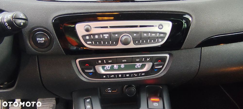 Renault Scenic 1.4 16V TCE Bose Edition - 19