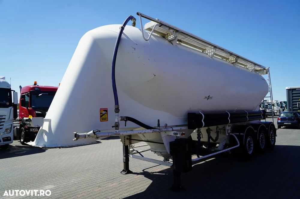 Spitzer REMORCA CIMENT SPITZER / 37.000 L / SILOU / 3 COMPARTIMENTE / AXE SAF / JANTE DIN ALIAJ - 4