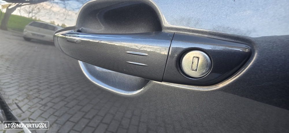 Peugeot 2008 1.5 BlueHDi Allure Pack - 15