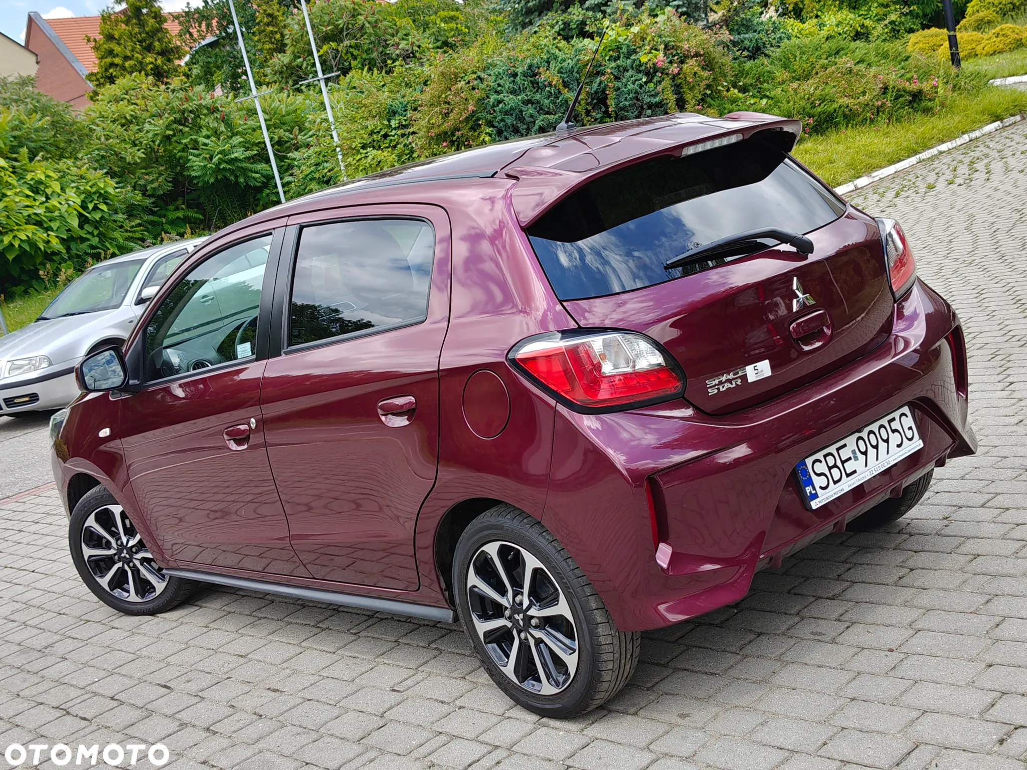 Mitsubishi Space Star AS&G 1.2 CVT Spirit+ Black - 4