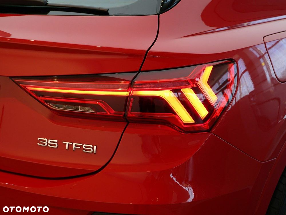 Audi Q3 Sportback - 8