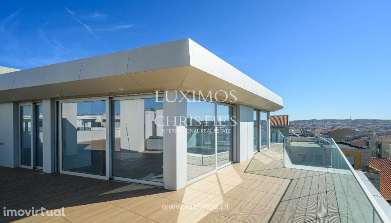 Penthouse com terraço, piscina e vistas de mar, à venda, em Vila do - Grande imagem: 4/23