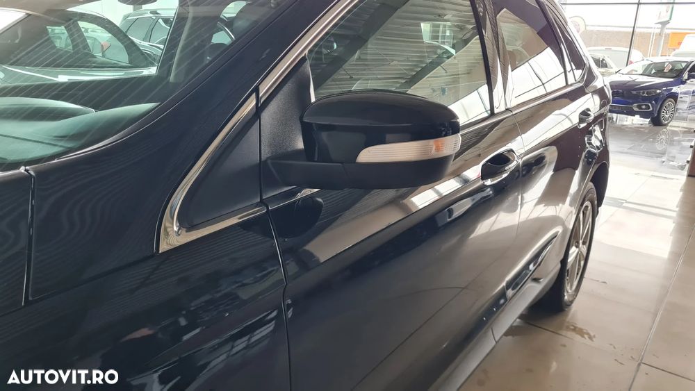 Ford Edge 2.0 TDCi Bi-Turbo 4x4 Titanium - 23
