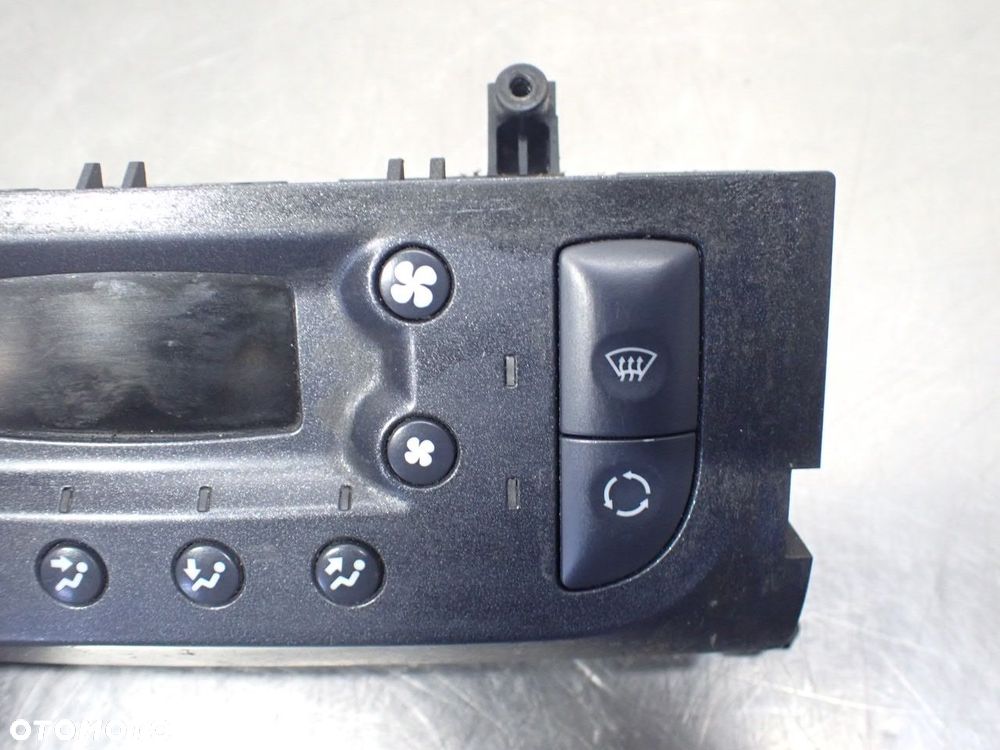 PANEL STEROWANIA NAWIEWU KLIMATYZACJI RENAULT CLIO II 2.0 F4R736 - 2