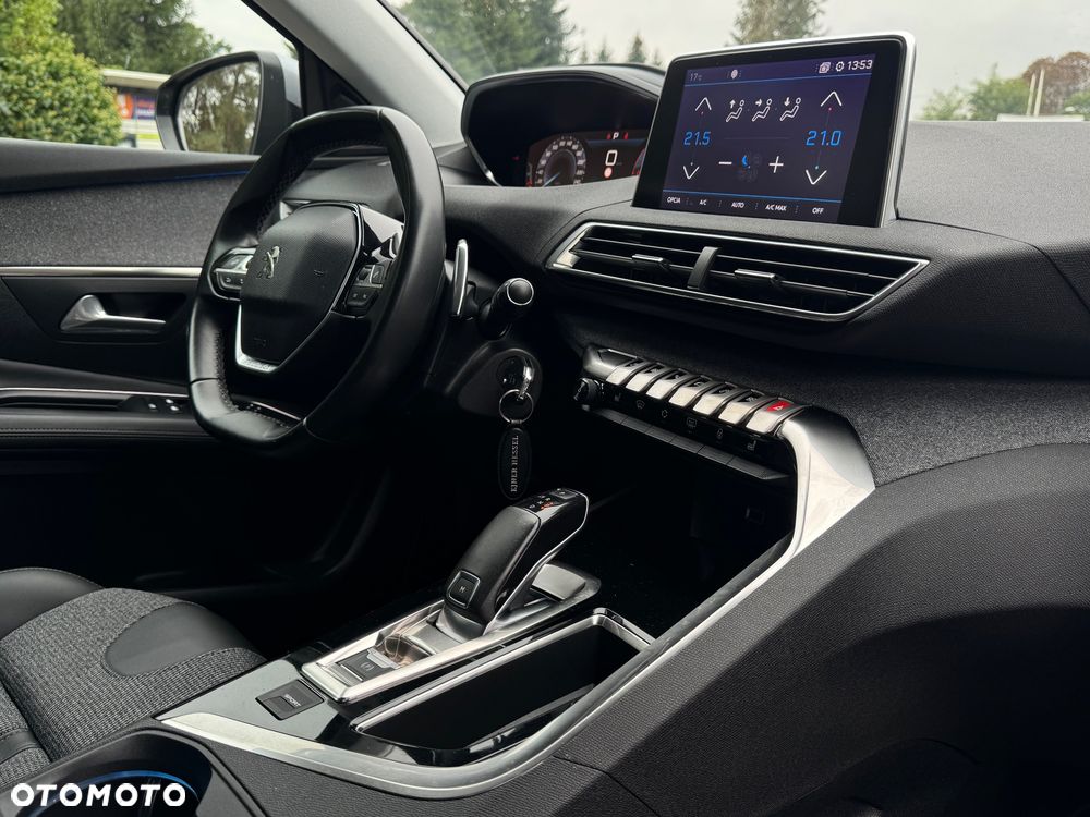 Peugeot 3008 BlueHDi 130 Stop & Start EAT8 Allure - 28