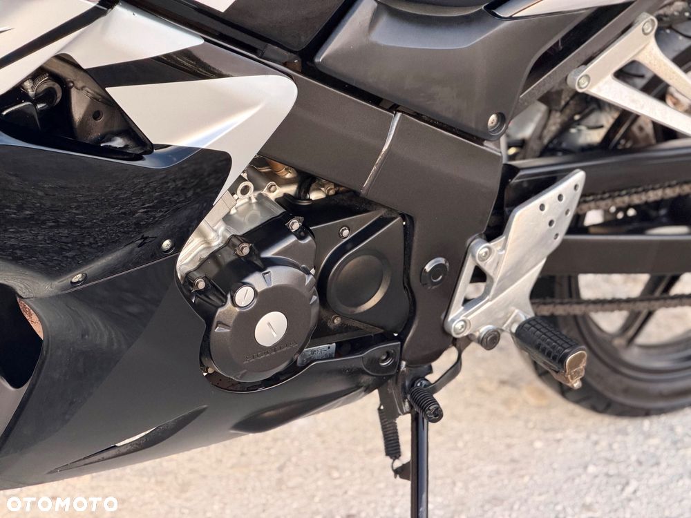 Honda CBR - 8