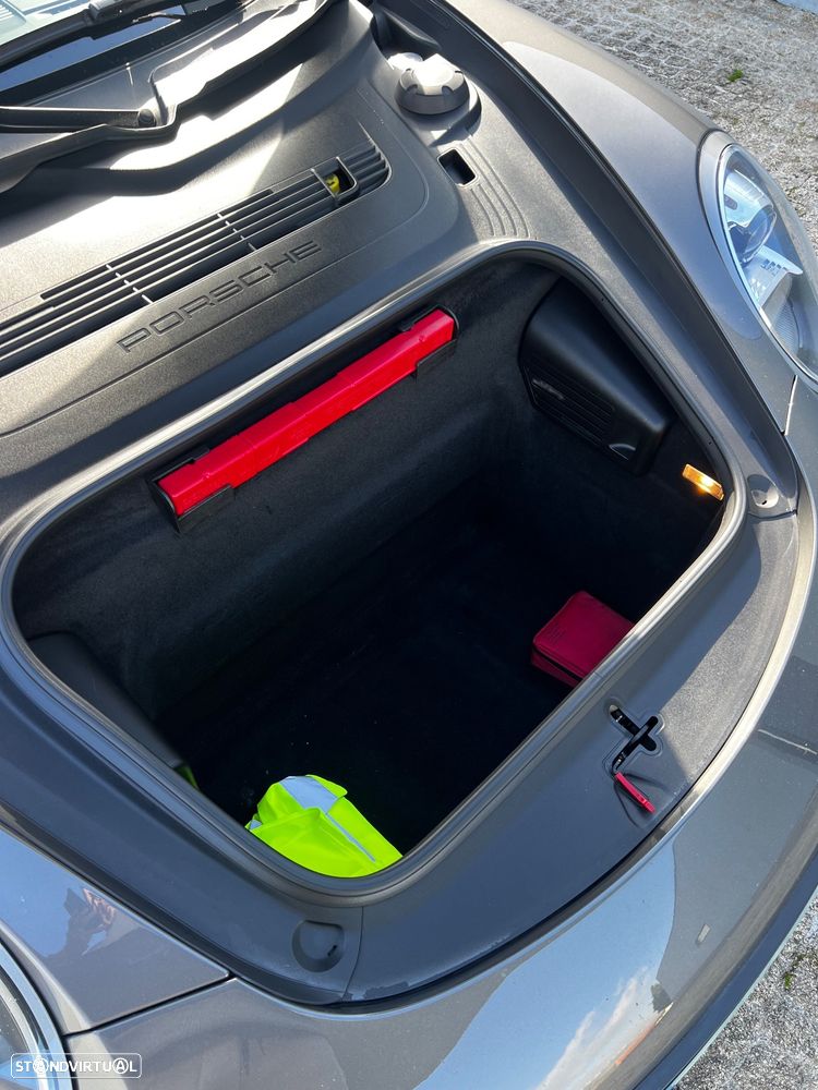 Porsche 911 (991) Carrera 4 S PDK - 13