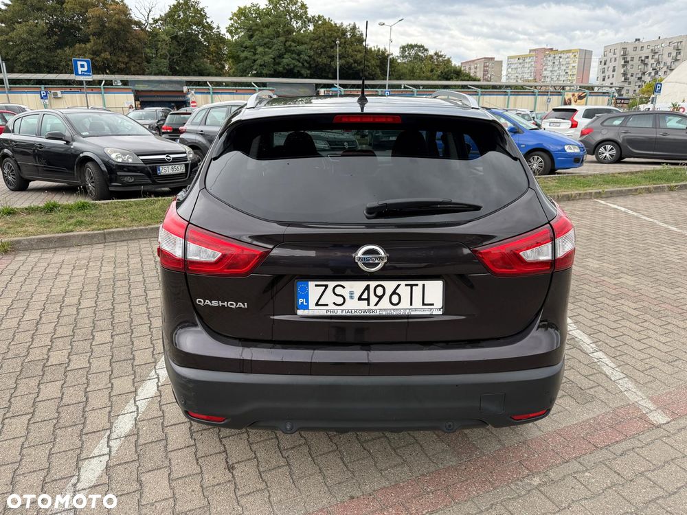 Nissan Qashqai - 2