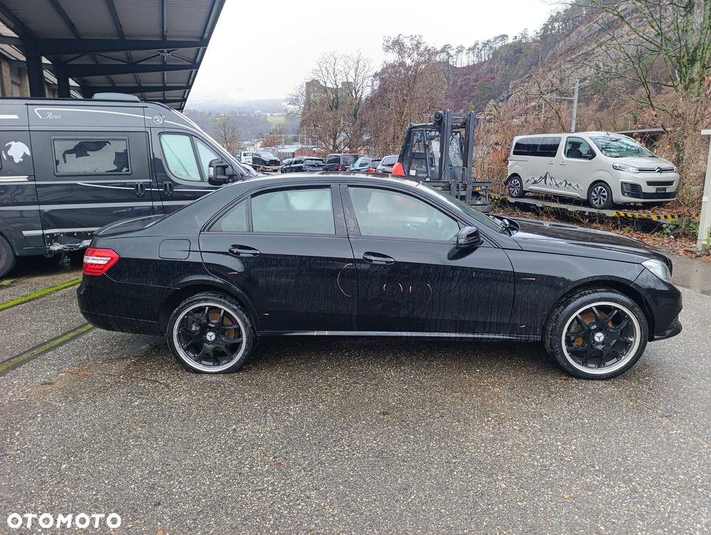 Mercedes-Benz Klasa E 63 AMG S 4Matic AMG Speedshift MCT - 2