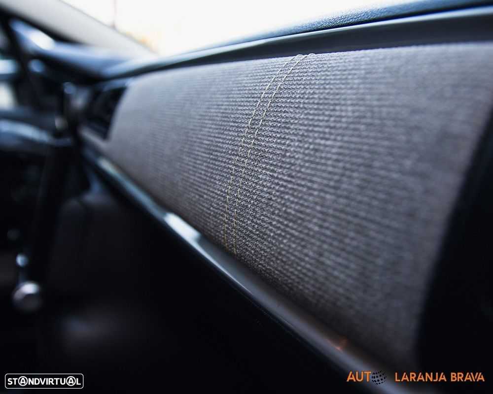 Citroën C3 1.2 PureTech Shine - 33