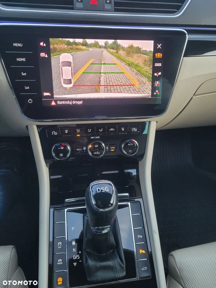 Skoda Superb 2.0 TSI L&K DSG - 16