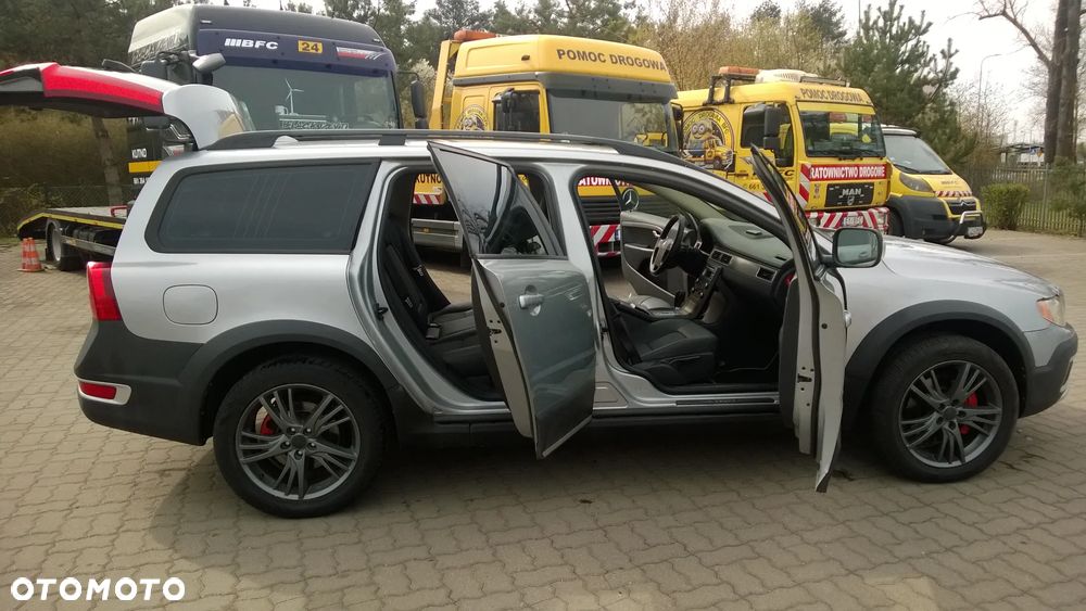 Volvo XC 70 D5 AWD Momentum - 20