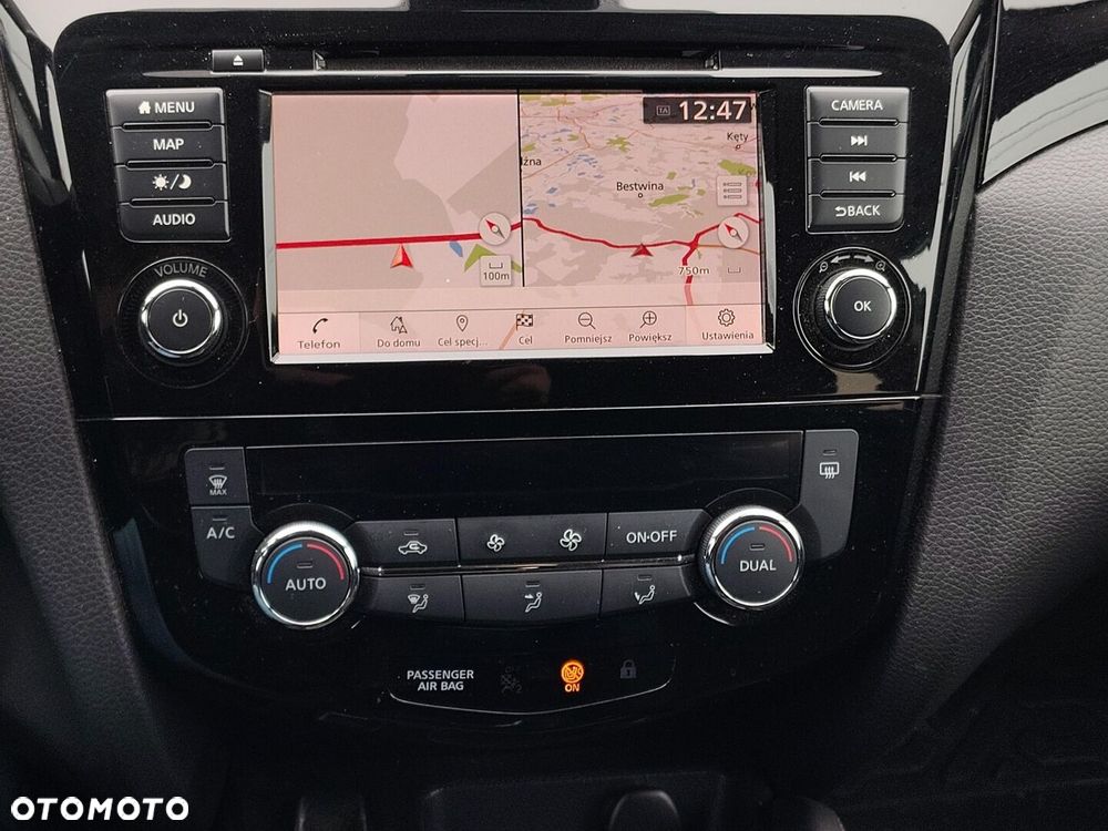 Nissan Qashqai 1.3 DIG-T N-Connecta - 20