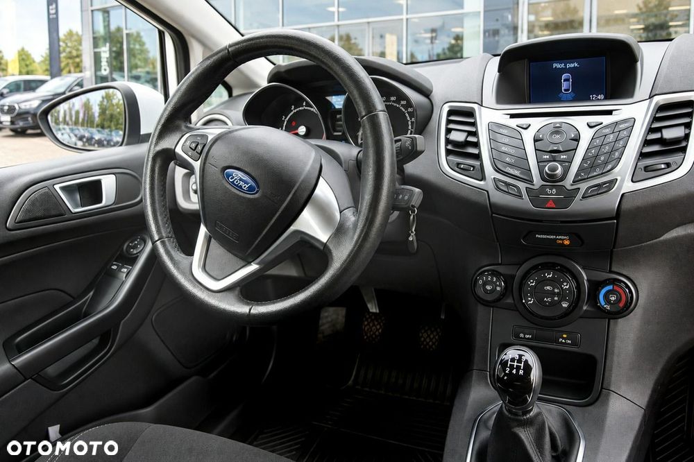 Ford Fiesta - 15