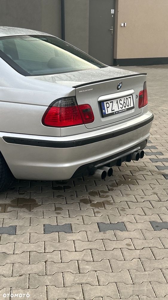 BMW Seria 3 325i - 7