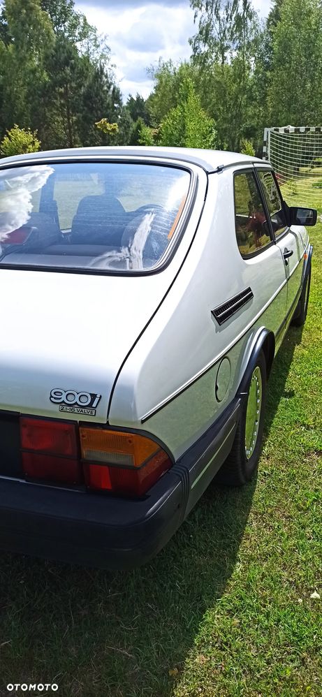 Saab 900 - 10