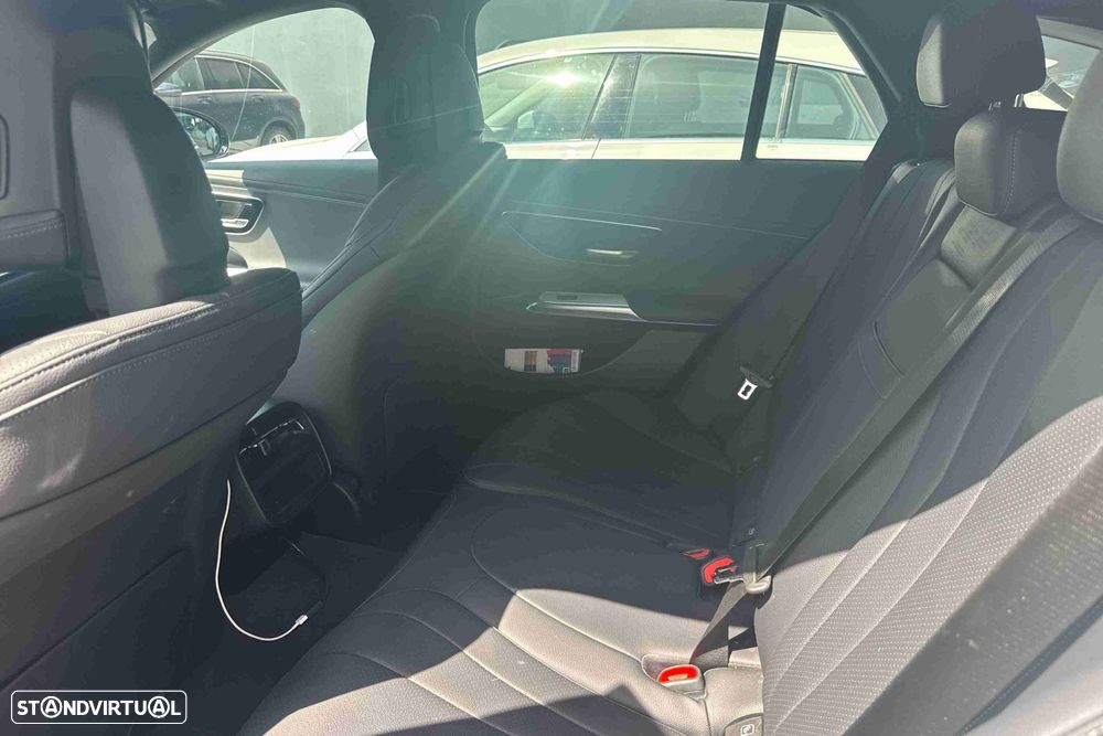 Mercedes-Benz E 220 d - 10