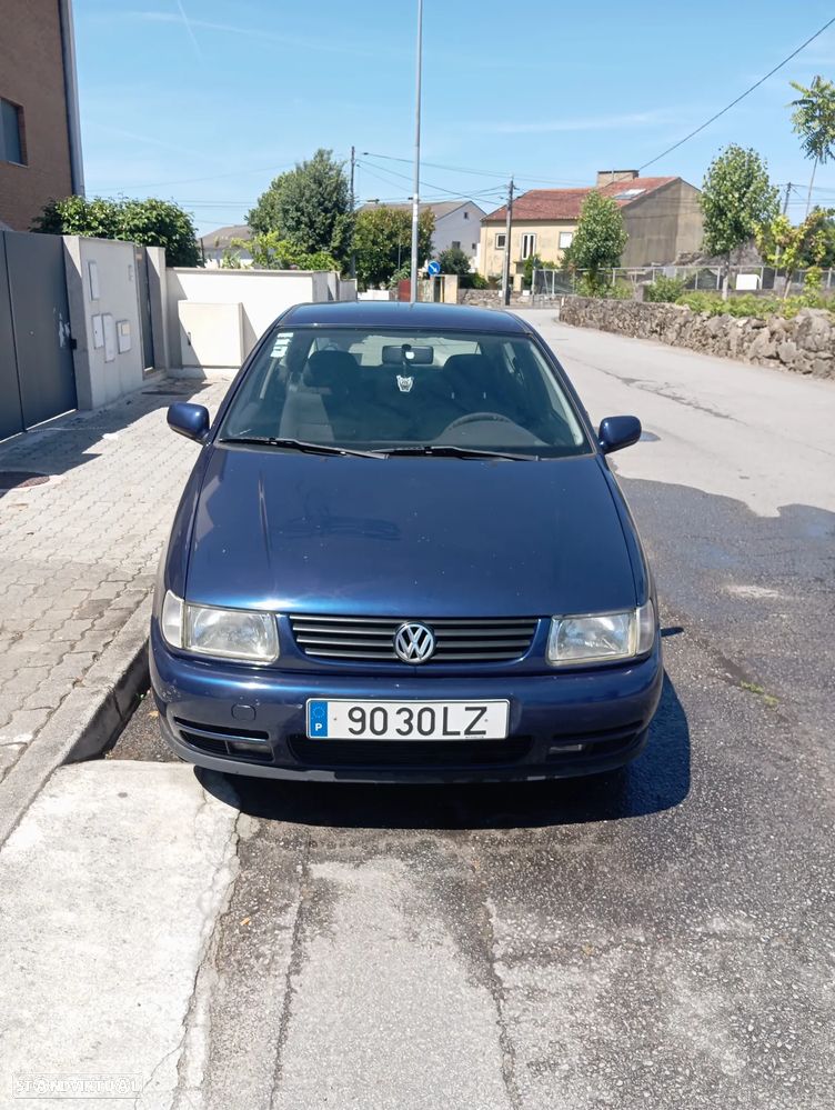 VW Polo - 2