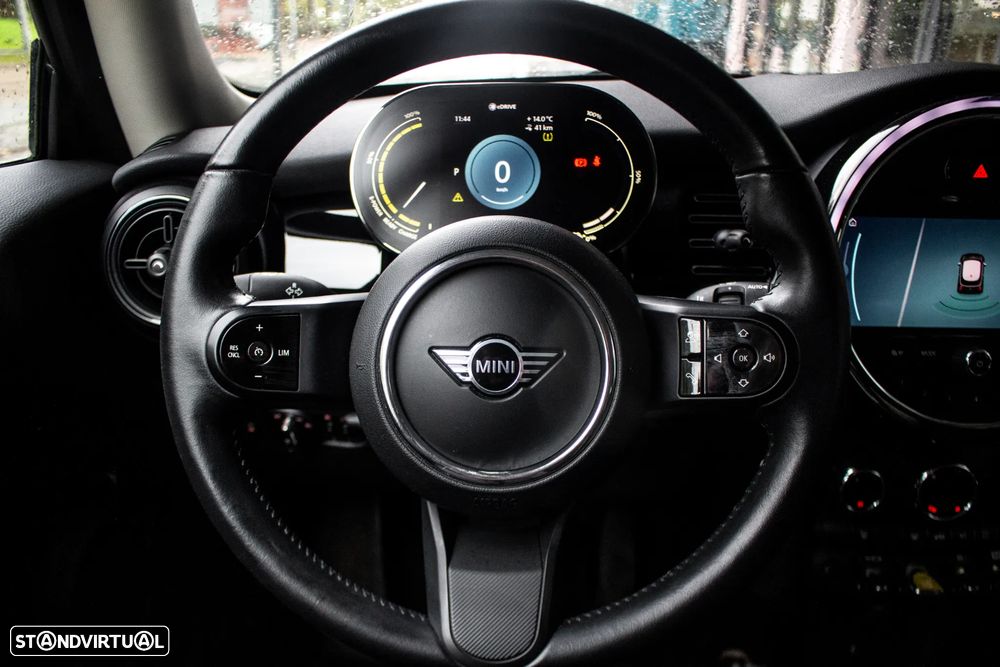 MINI 3 Portas Cooper SE Essential - 13