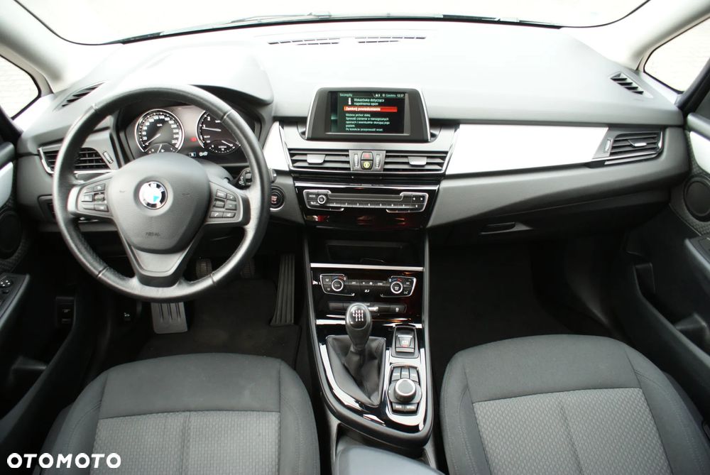 BMW Seria 2 218i Advantage - 7