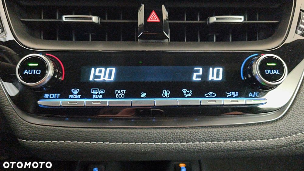 Toyota Corolla 1.2 T Comfort - 27