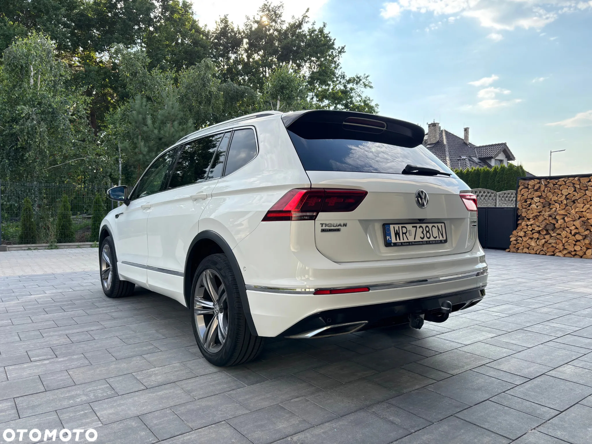 Volkswagen Tiguan Allspace - 8