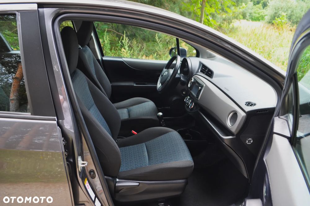 Toyota Yaris 1.0 VVT-i - 25