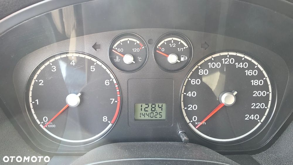 Ford Focus 1.6 Ambiente - 12