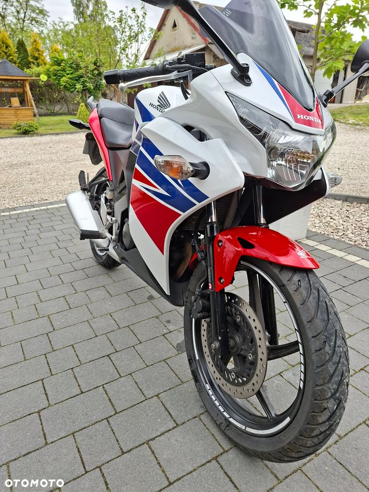 Honda CBR - 3