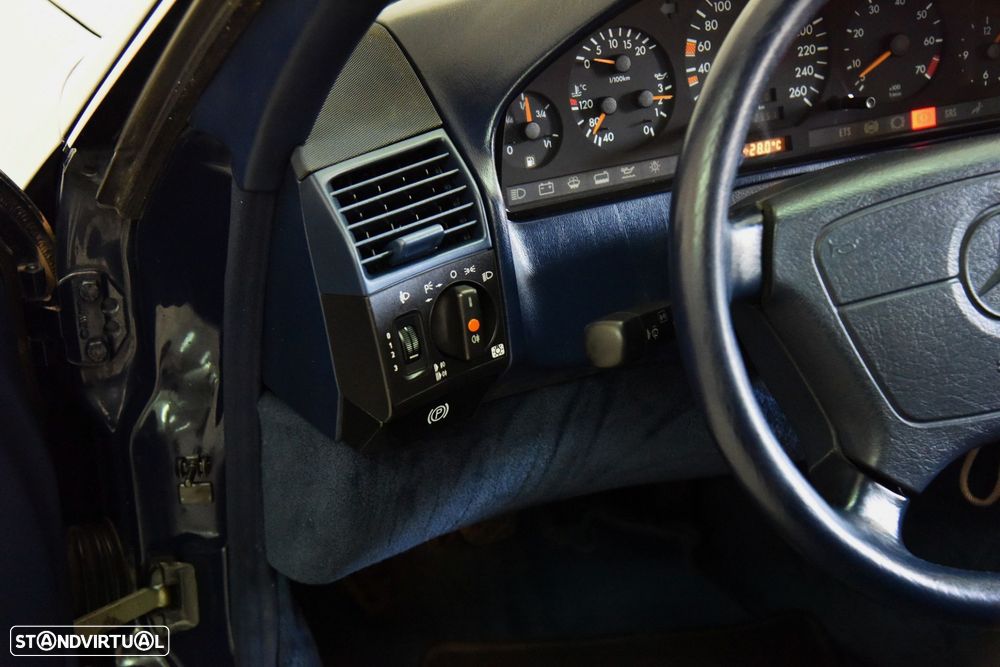 Mercedes-Benz SL 280 - 25