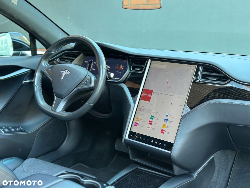 Tesla Model S - 19