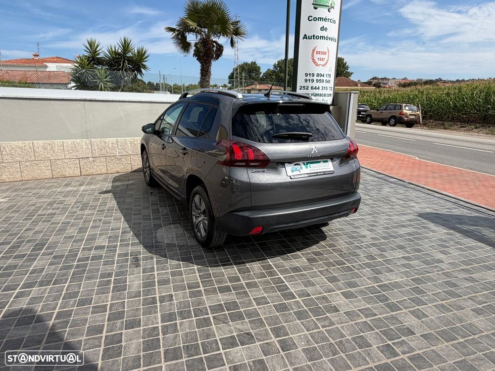 Peugeot 2008 1.2 PureTech Style - 7