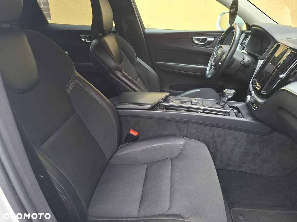 Volvo XC 60 D4 SCR Inscription - 17