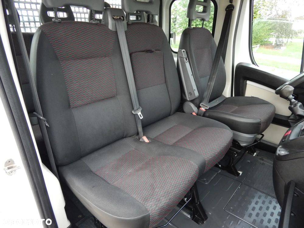 Peugeot Boxer_7-Osobowy_Max-Rama_Skrzynia_Paka - 30