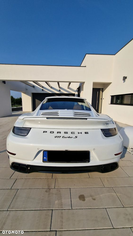 Porsche 911 Turbo S - 6