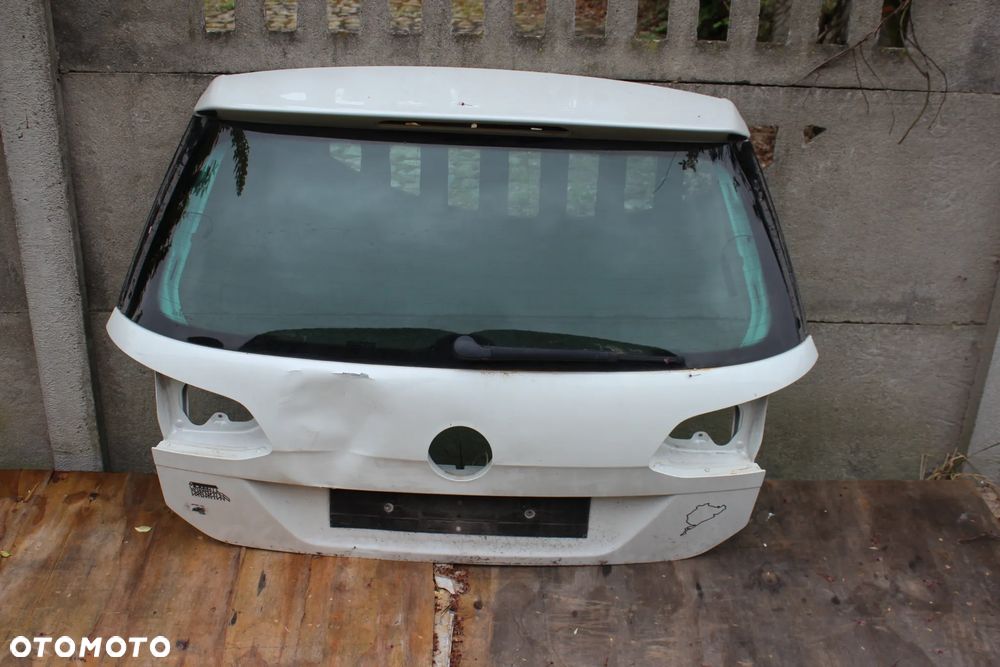 SZYBA TYLNEJ KLAPY VW GOLF VII KOMBI AS2 2015 - 1