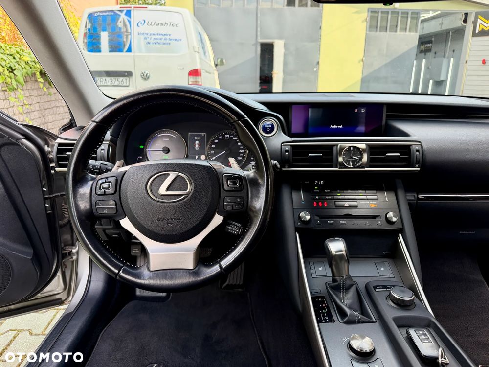 Lexus IS 200t / 300 Elegance - 14