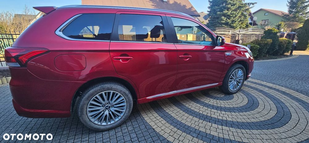 Mitsubishi Outlander Instyle NAVI - 4