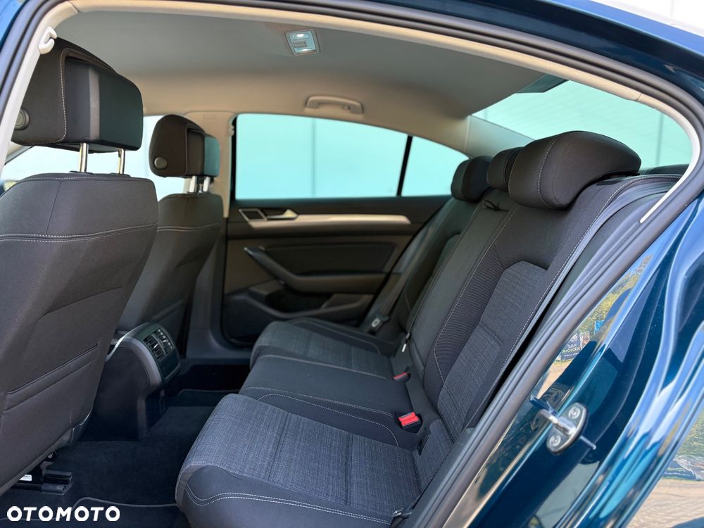 Volkswagen Passat 1.5 TSI EVO Business DSG - 31