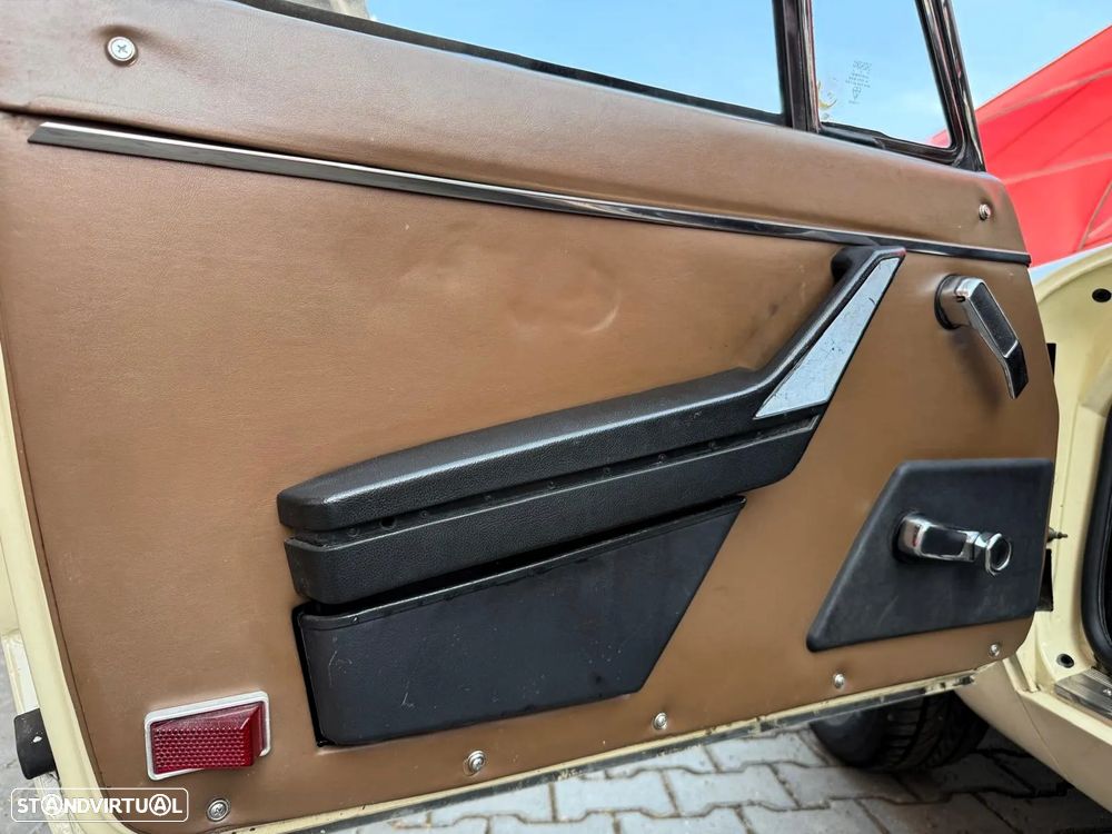 Alfa Romeo Spider - 24