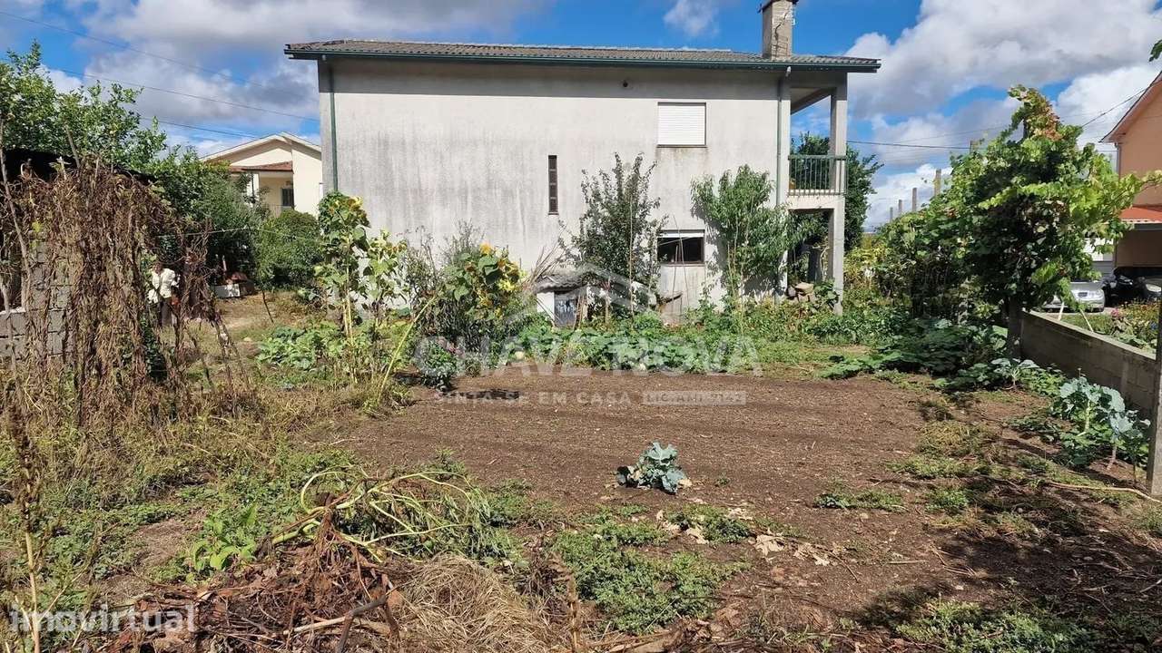 Moradia T3 Isolada com 800 m² de Terreno em Mancelos, Amarante - Grande imagem: 3/24
