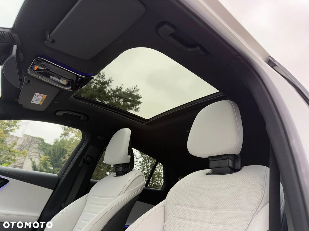 Mercedes-Benz GLC - 14