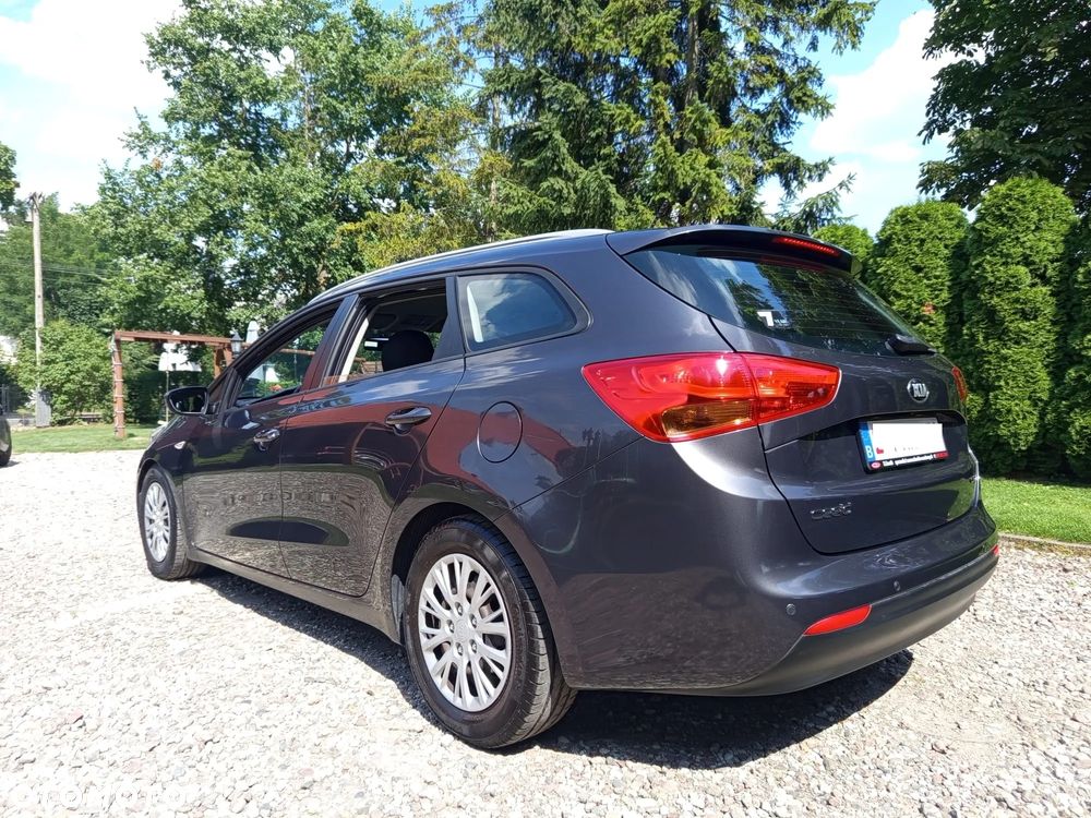 Kia Ceed 1.6 Crdi Comfort + - 25