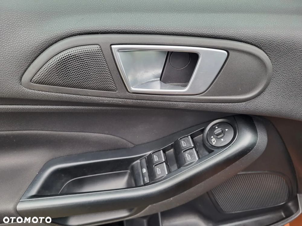 Ford Fiesta 1.0 EcoBoost Gold X - 28