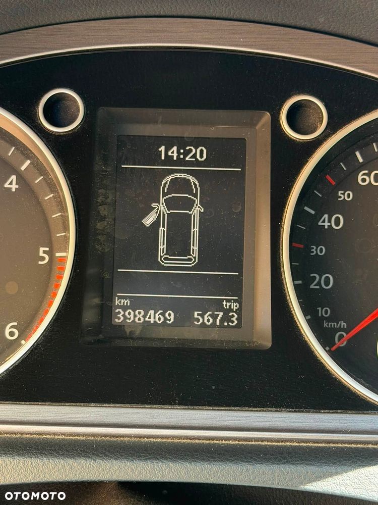 Volkswagen Passat - 10