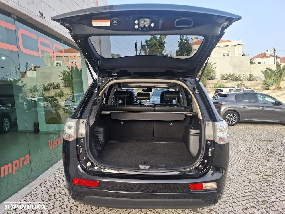 Mitsubishi Outlander - 45