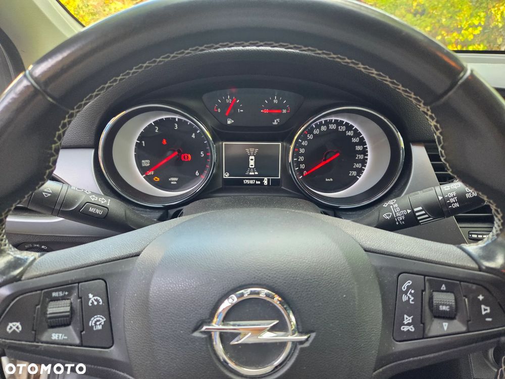 Opel Astra 1.6 CDTI Enjoy S&S - 10